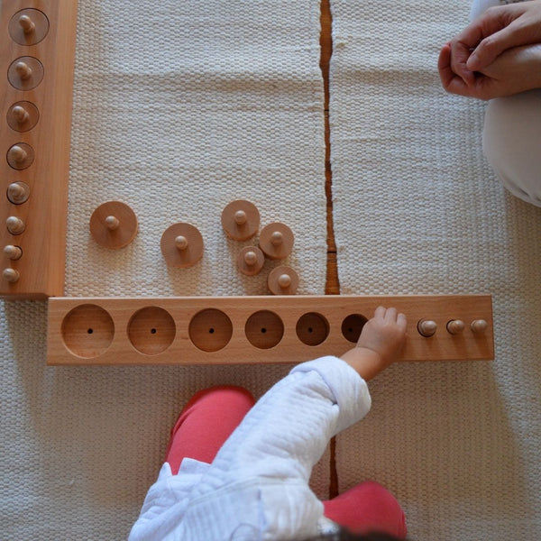 Cilindros com botão Montessori